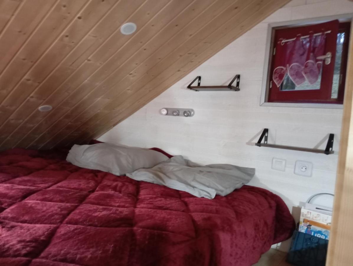 La P'Tite Maison Bois Du Herisson Menetrux-en-Joux Екстер'єр фото