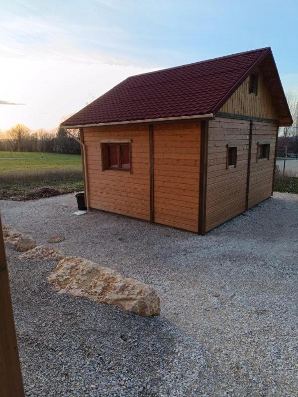 La P'Tite Maison Bois Du Herisson Menetrux-en-Joux Екстер'єр фото